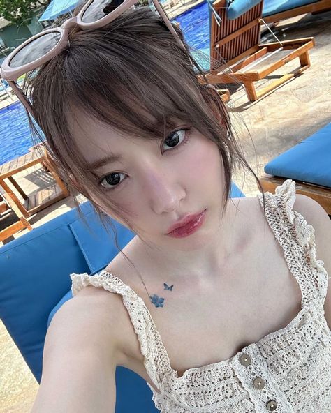 sakura Sakura Miyawaki, Korean K Pop, Blue Flames, Simple Girl, My Chemical, Best Couple, Iz One, K Pop Music, Instagram Update