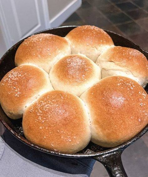 keto recipes for beginners | Keto Pull-Apart Milk Bread 😋😋I love this quick & easy recipe and it’s a treat for Beginners....Must express something to keep getting my recip... | Facebook Keto Pull Apart Milk Bread, Keto Savory, Carb Free Recipes, Bread Keto, Low Carb Food, Keto Breads, Milk Bread, Carb Free, Low Carb Diet Recipes