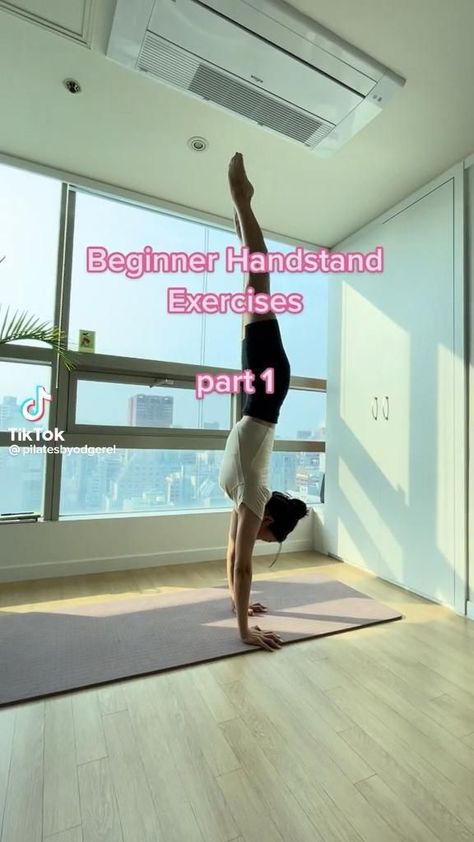 Beginner Handstand, Runners Yoga, Group Yoga Poses, Meal Pictures, Poses Group, Yoga Poses For 2, Group Yoga, Gymnastics Skills, Simple Yoga