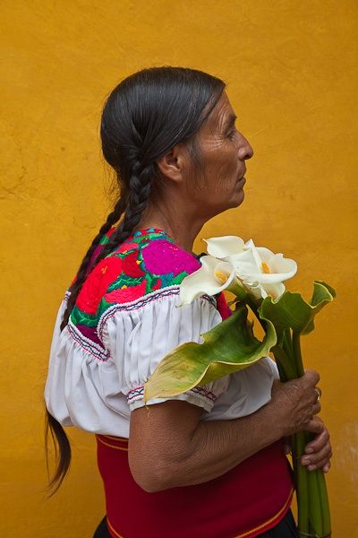 Mujer Mexicana! Indigena y hermosa! Latino Art, Mexican Heritage, Mexico Culture, Mexican Women, South Of The Border, Diego Rivera, Mexican American, We Are The World, Arte Inspo