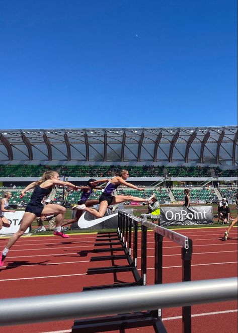 Track And Field Aesthetic Hurdles, Track Astetics, Track Hurdles Aesthetic, Track Action Shots, D1 Track Athlete, Sprinting Aesthetic, Track Vision Board, Hurdles Aesthetic, Track Asethic