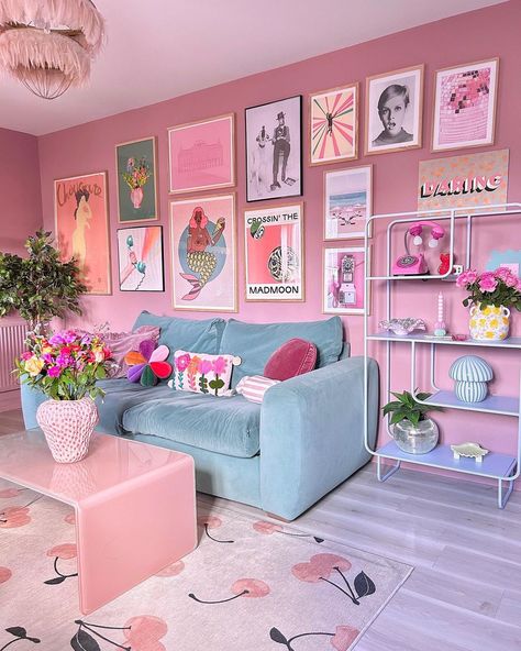 15 colorful living room ideas that we're copying from these influencers | Real Homes Salas Aesthetic, Cute Cottage Interior, Dome Room, Colourful Lounge, 2024 Bedroom, House Lounge, Funky Living Rooms, Bright Furniture, Wall Inspiration