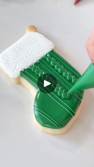 27K views · 5.5K reactions | Who says simple cookies can’t be stunning? 🍪✨ Today, I’m showing you how to turn a basic Christmas stocking cookie into a work of art with this textured icing technique. 

The result is so beautiful, you might not want to eat it… but don’t worry, it’s just as delicious! 😋🎄

Have you tried this technique yet? Let me know in the comments or tag someone who needs to see this! ❤️

#cookiedecorating #cookieart #stockings #texture #christmas | Laura Alvarez - Decorated cookies Christmas Stocking Cookies, Christmas Cookie Icing, Mitten Cookies, Cookie Decorating Icing, Christmas Sugar Cookies Decorated, Cookie Sets, Christmas Stocking Decorations, Green Stockings, Decorated Stockings