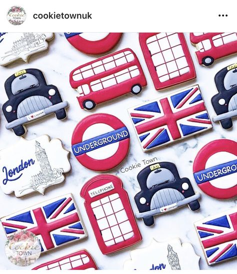 Paddington Bear Cookies, Vacation Cookies, London Cookies, British Cookies, Paddington Bear Party, Cake Bday, Coronation Party, British Party, Football Cookies