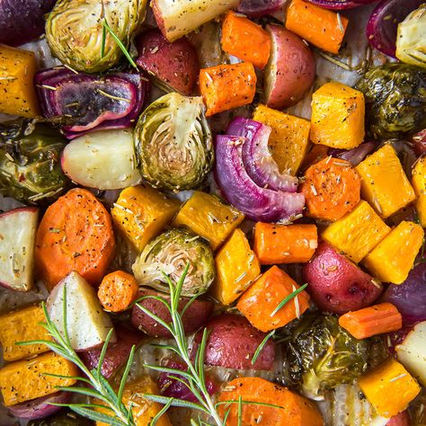 Dressing For Roasted Vegetables, Veggies In Oven, Roasted Veggies In Oven, Light Side Dishes, Roasted Vegetables Oven, Olive Oil Dressing, Oil Dressing, Roasted Vegetable Recipes, Kinds Of Vegetables