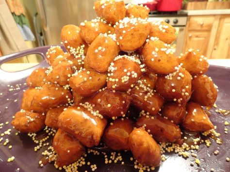 Jewish Bimuelos (Fried ‘Honey’ Puffs) – Regular and Gluten-Free | One Green Planet Honey Balls Recipe, Honey Balls, Honey Puffs, Traditional Christmas Desserts, Shabbat Dinner, Hanukkah Food, Jewish Food, Green Planet, Vegan Christmas