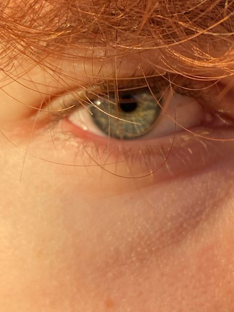 Red Hair Green Eyes Man, Green Eyes Aesthetic Male, Green Eyes Men, Green Eye Aesthetic, Sage Green Eyes, Aesthetic Green Eyes, Oliver Aesthetic, Pale Green Eyes, Green Eyes Red Hair