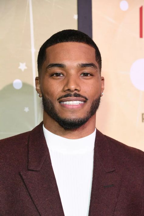 Rome Flynn Haircut, Celebrity Crush Men Actor, Black Celebrities Men, Black Male Celebrities, Celebrity Crush Men, Faceclaim Male, Hot Male Celebrities, Mixed Men, Lucien Vanserra