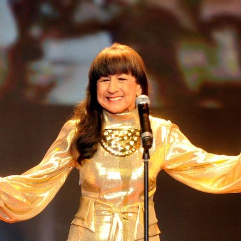 Former Lead Singer Of The Seeker Judith Durham Died - A Life In Pictures The Seekers, Life In Pictures, Lead Singer, Durham, Music Bands, Melbourne, Saree, Band