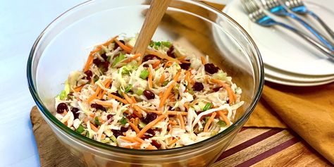 Tart apple cider vinegar and sweet dried cranberries add plenty of flavor to this crunchy summer coleslaw. Healthy Barbecue Recipes, Joy Bauer Recipes, Pulled Chicken Sandwiches, Joy Bauer, Slow Cooker Bbq, Cole Slaw, Summer Side Dishes, Pulled Pork Sandwich, Coleslaw Recipe