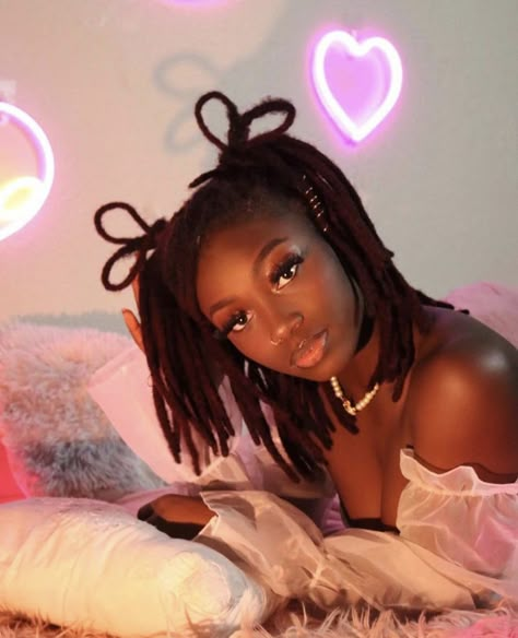 Valentine Loc Styles, Heart Shaped Hairstyles For Black Women, Valentines Loc Styles, Loc Bow Styles, Heart Locs Style, Valentines Day Loc Styles, Heart Loc Style, Loc Heart Hairstyles, Pretty Loc Hairstyles