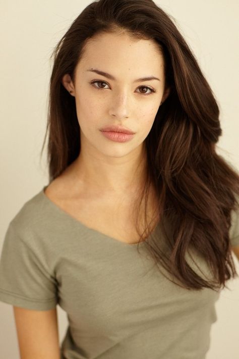 Chloe Bridges | 28 may 2010 names chloe bridges chloe bridges Chloe Bridges, Lyndsy Fonseca, Faking It, Arte Sailor Moon, Camp Rock, Jasmine Dress, High Fashion Editorial, Model Face, Woman Crush