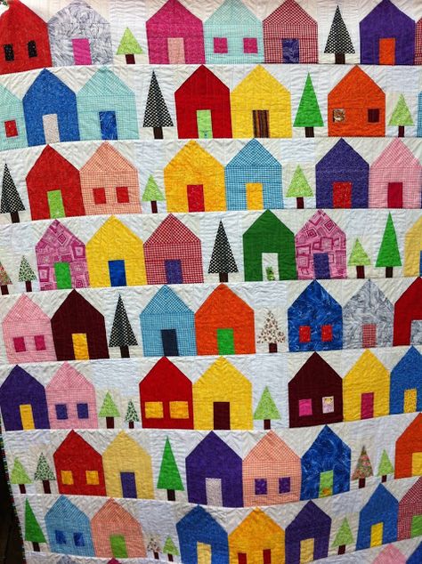 Homeful Quilt!!! Quilted Houses, Houses Quilt, House Quilt Blocks, Village Quilt, Row Quilts, House Quilt Block, House Quilt Patterns, Block Quilts, Quilt Square