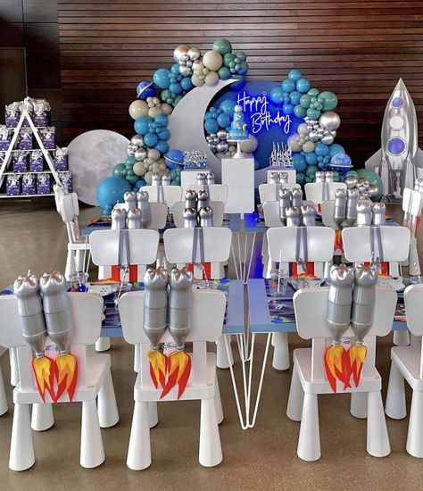 Space Astronaut Birthday Party, Astronaut Party Ideas Space Theme, Space Theme Table Decor, Space Themed Birthday Party Activities, Solar System Birthday Party Ideas, Astronaut Party Centerpieces, Space Graduation Theme, Astronaut Centerpiece Space Party, Nasa Birthday Party Ideas