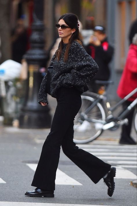 Kendall Jenner Outfits Aesthetic, Harvard Mba, Kendall Jenner Outfits Casual, Aw 2024, Celeb Outfits, Kendall Jenner Street Style, Winter Ootd, Models Off Duty Style, Camila Morrone