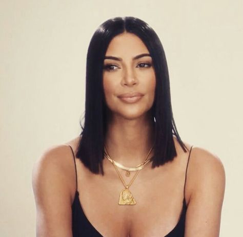 Kim Kardashian Jewelry, Kardashian Jewelry, Kim K, Makeup Inspo, Kim Kardashian, Makeup Looks, Gold Necklace, Makeup, Photography