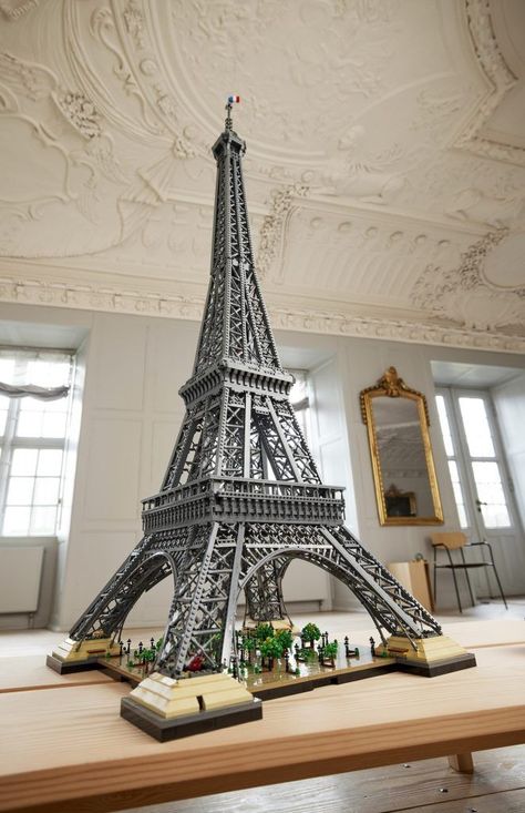 Famous Architecture Buildings, Lego Eiffel Tower, Famous Structures, Famous Architecture, Tower Building, Lego Storage, Famous Buildings, Lego House, Iconic Buildings