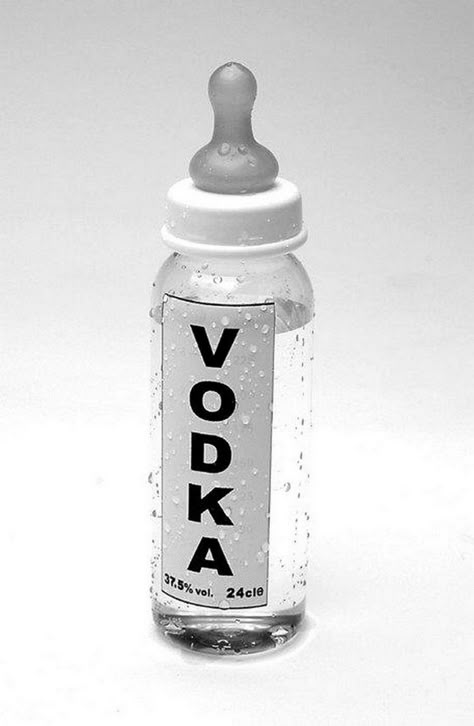 Alcohol Aesthetic, Vodka, Packaging, Wallpapers, Humor, My Saves, Drinks, Black And White, Bar