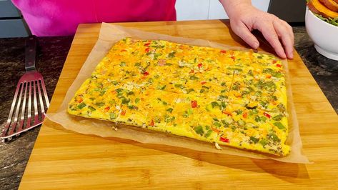 Sheet Pan Omelette Sheet Pan Omelette Recipe, Sheet Pan Omelet, Ww Lunches, Sheet Meals, Dinners Recipes, Breakfast Prep, Breakfast Goodies, Omelette Recipe, Pan Dinners