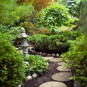 A sense of discovery Japanese Garden Style, Japanese Garden Decor, Small Japanese Garden, Japanese Style Garden, Japanese Garden Landscape, Meditation Garden, Japanese Garden Design, Asian Garden, Tranquil Retreat