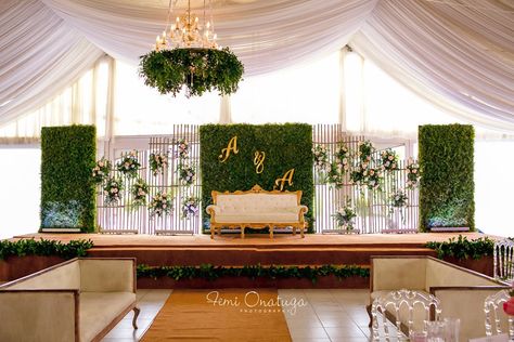 Ghana Wedding Decor, Batanes Wedding, Independence Arch Ghana, Benin Wedding, Walls Of Benin, Aburi Botanical Gardens Ghana, Evening Party Outfit, Wedding Mc, Boat Club