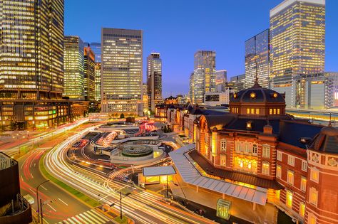 The Tokyo Station and Marunouchi District is more than just the gateway to Tokyo. It's a thriving urban hub, with great shopping, dining, and top hotels. Places To Stay In Tokyo, Marunouchi Tokyo, Tokyo Restaurants, Tokyo Olympics 2020, Tokyo Restaurant, Tokyo Station, Frequent Flyer, Visual Board, Tokyo Olympics