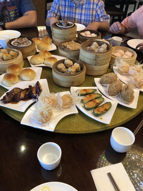 Delicious dim sum simplyhealthyfamily.org Dim Sum Aesthetic, Chinese Lifestyle, Eating Photography, Foreign Food, Healthy Family, December 19, Simple Recipes, Instagram Food, Dim Sum