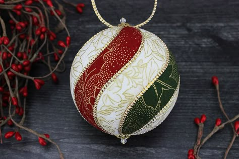 Kimekomi Ornaments, Burlap Christmas Decorations, Sewn Christmas Ornaments, Pumpkin Ornaments, Folded Fabric, Folded Fabric Ornaments, Quilted Ornaments, Globe Ornament, Burlap Christmas