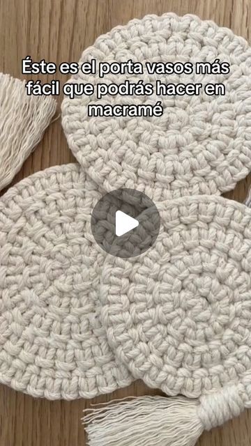 Macrame Crafts, Macrame Table, Diy Craft Room, Diy Coasters, Christmas Placemats, Macrame Ideas, Macrame Tutorial, September 16, Macrame Projects