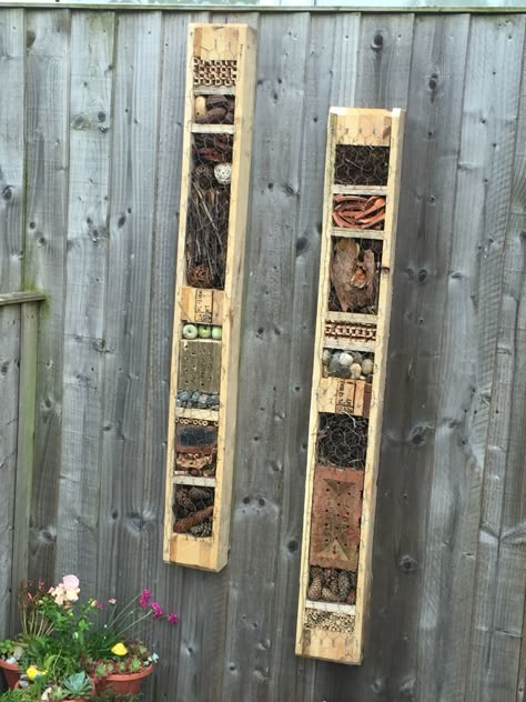 Pallet Bug Hotel, Bee Hotel, Dig Gardens, Insect Hotel, Bug Hotel, Wildlife Gardening, Wildflower Garden, School Garden, Pollinator Garden