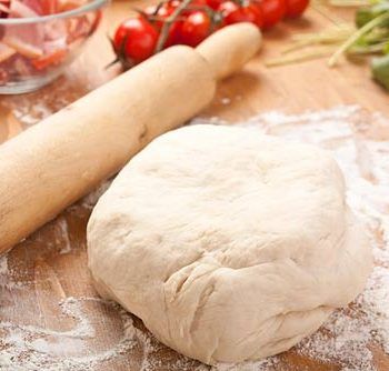 Rustic Pizza Dough Recipe, 00 Flour Pizza Dough, Gnocchi Ricotta, Pizza Baguette, Italian Pizza Dough Recipe, Perfect Pizza Dough, Ricotta Gnocchi, Best Pizza Dough, Pizza Dough Recipe