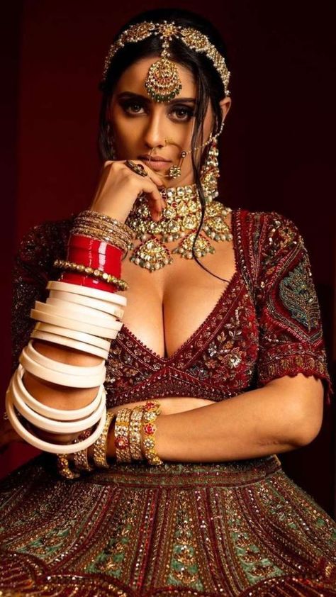 Ayesha Singh, Indian Bridal Photos, Indian Photoshoot, Beautiful Dresses For Women, Indian Models, Indian Designer Outfits, Beautiful Smile Women, Desi Beauty, Indian Bridal