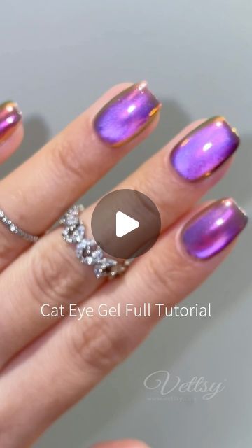 Cats Eye Pedicure, Beetles Gel Nail Polish Ideas, Iridescent Cat Eye Nails, Cat Eye Nails For Fall, Cat Eye Swirl Nails, White Cat Eye Nails Design, Cat Eye With Chrome Nails, Cat Eye Nails How To, Cat Eye Nails Video