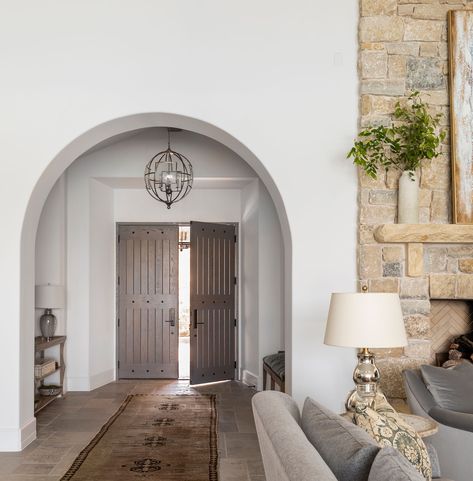 arched entryway with vintage runner Arch Walkway Interior, Wide Arched Doorway, Archway To Dining Room, Arched Hallway Entryway, Arch Entryway Interior, Entry Archway, Arch In Kitchen, Large Foyer Ideas Entryway, Large Foyer Ideas