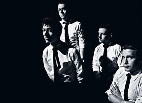 Monkey Icon, Steve Jones, Matt Helders, Josh Homme, Arctic Monkey, Band Photoshoot, The Arctic Monkeys, Alex Turner Arctic Monkeys, Arctic Monkeys Alex Turner