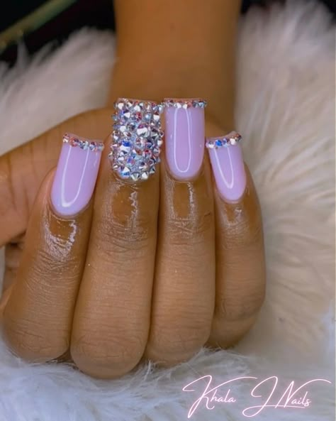 Lavender Medium Nails, Medium Nails Purple, Lavender Nails With Diamonds, Light Purple And Silver Nails, Purple Nails With Diamonds, Purple Glitter Nails Acrylic, Cute Baddie Nails Short, Simple Purple Nails, Short Nail Sets