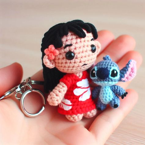 Lilo & Stitch Amigurumi Keychain: A Fun and Portable Crochet Project Crochet Lilo And Stitch Keychain Free Pattern, One Piece Crochet Amigurumi, Easy Crochet Characters, Crochet Disney Keychain Free Pattern, Stitch Disney Crochet Pattern, Stitch Amigurumi Free Pattern, Stitch Crochet Pattern Free, Crochet Lilo And Stitch, Lilo And Stitch Crochet