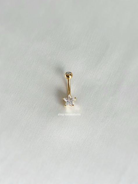 - 14g - 10mm bar - Surgical steel bar - Cubic zirconia star charm Dainty Belly Button Ring, Simple Belly Button Rings, Gold Belly Button Piercing Simple, Star Belly Piercing, Gold Navel Piercing, Star Belly Button Piercing, Dainty Belly Button Piercing, Floating Navel Piercing, Gold Belly Piercing