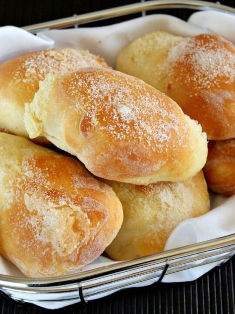 Quick Cottage Cheese Rolls #GayLeaMom Chillies Recipes, Cottage Cheese Rolls, Cottage Cheese Dinner, Cottage Cheese Dessert Recipes, Cheese Roll Recipe, Cottage Cheese Desserts, Savory Baking, Baklava Cheesecake, Coconut Cream Pie Recipes