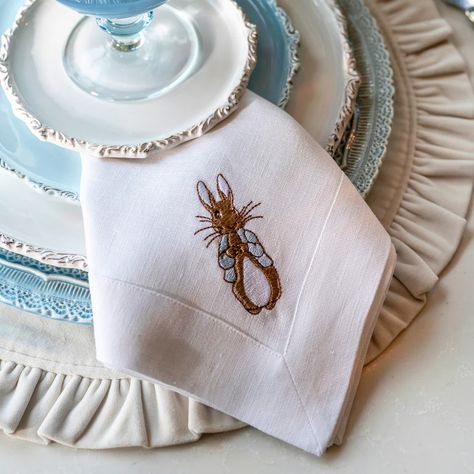 Peter Rabbit Large Napkin – Arte Italica Peter Rabbit Embroidery, Rabbit Embroidery, Easter Entertaining, Spice Gift, Dining Inspiration, European Home Decor, Plastic Ware, Spring Table, European Linens