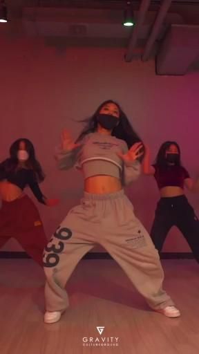 1million Dance Studio, Reel Dance, Dance Playlist, Dance Basics, Dance Outfits Practice, Dancer Workout, Dance Cover, Hip Hop Dance Videos, Cool Dance Moves