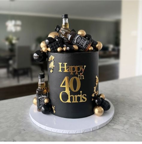 Whisky Theme Cake, 40th Birthday Cake For Men Funny, Cake For 40th Birthday For Men, Cake 40 Birthday Men, 40th Birthday Cake Men, 40 Birthday Cake For Men, Whiskey Birthday Party Ideas, Mens 40th Birthday Cake, 40th Birthday Cake Ideas For Men