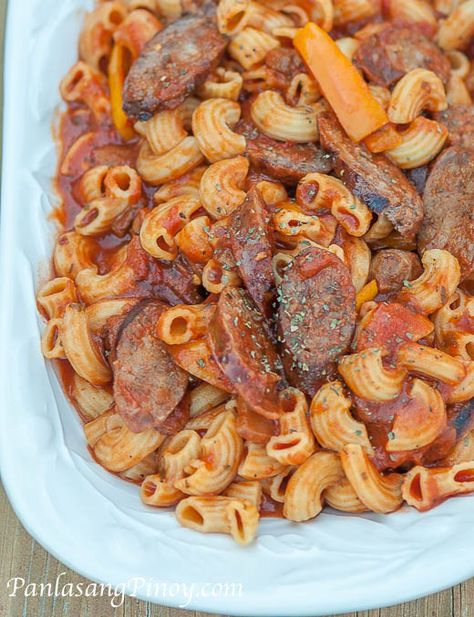 Sausage Macaroni Pasta Sausage Pasta Dish, Sausage Macaroni, Pagkaing Pinoy, Grilled Italian Sausage, Pasta For Dinner, Pinoy Foods, How To Make Spaghetti, Macaroni Pasta, Grilled Sausage