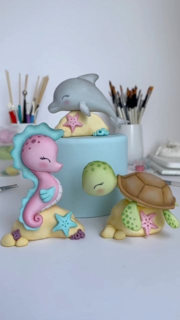 Sea Animals Cute, Fondant Fish, Sea Turtle Cake, Fondant Figures Tutorial, Turtle Cake, Fondant Cake Topper, Fondant Animals, Cake Topper Tutorial, Fondant Cake Toppers