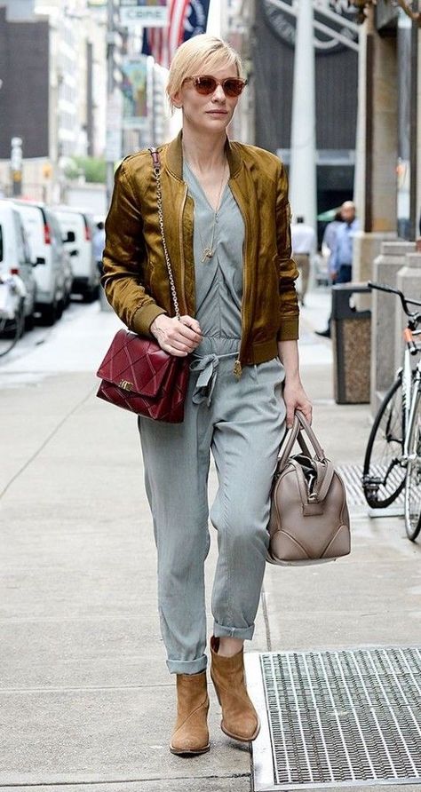 Cate Blanchett Street Style Gold Jacket, Casual Fridays, Jumpsuit Chic, Tilda Swinton, Celebrity Street Style, Elle Fanning, Cate Blanchett, Inspirational Celebrities, Roger Vivier