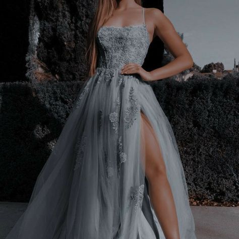 Yule Ball Dresses, Gown Aesthetic, Ethereal Dress, Trendy Prom Dresses, Fantasy Gowns, Ball Gowns Evening, Pretty Prom Dresses, Dress Aesthetic, Fairytale Dress