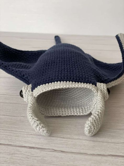 Ray Crochet Pattern, Crocheted Shark Pattern, 1st Period, Sea Of Tranquility, Crochet Shark, Crochet Outfits, Foundation Single Crochet, Mode Crochet, Crochet Design Pattern