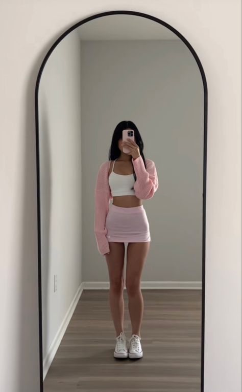 Rok Mini, Mode Zara, Rock Outfit, Cute Simple Outfits, Really Cute Outfits, Dream Body, Pink Outfit, Summer Fits, Girly Outfits