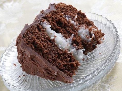 Mounds Bar Cake, Mounds Cake Recipe, Mounds Cake, Large Marshmallows, Southern Caramel Cake, Mary Cake, Devils Food Cake Mix Recipe, Food Cake, Chocolate Cake Recipe