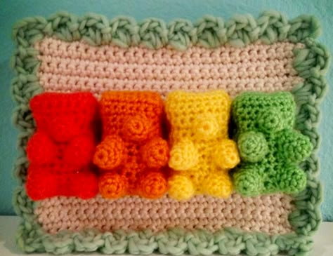 Gummy Bear Blanket! Gummy Bear Granny Square, Bear Granny Square, Hooded Cowl Crochet Pattern, Cowl Crochet Pattern, Knitting Blankets, Crochet Square Blanket, Bear Bag, Yarn Organization, Cowl Crochet